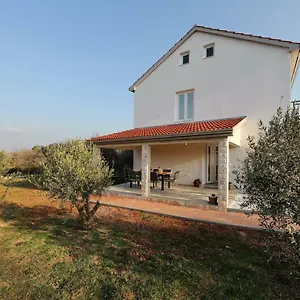 Ferienhaus Hrast, Debeljak